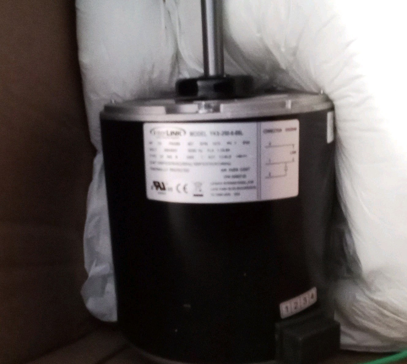 NEW Lennox 14Y70 1/3 hp condenser Fan Motor NEW IN BOX YKS-250-6-66L, 1075 RPM