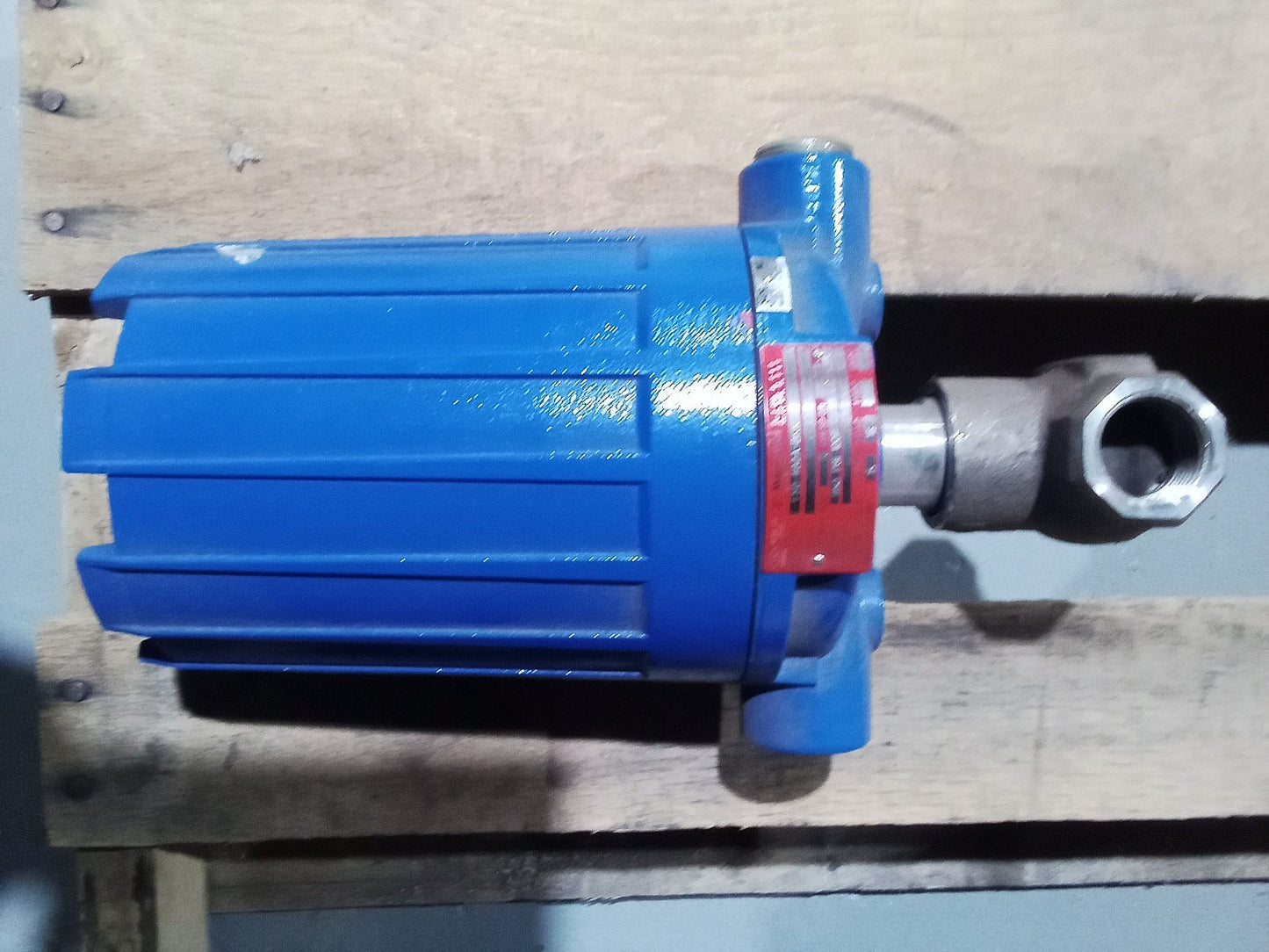 Magnetrol F50-4B2A-BKK Flow Switch 120VAC 15A NEMA 4X Explosion Proof