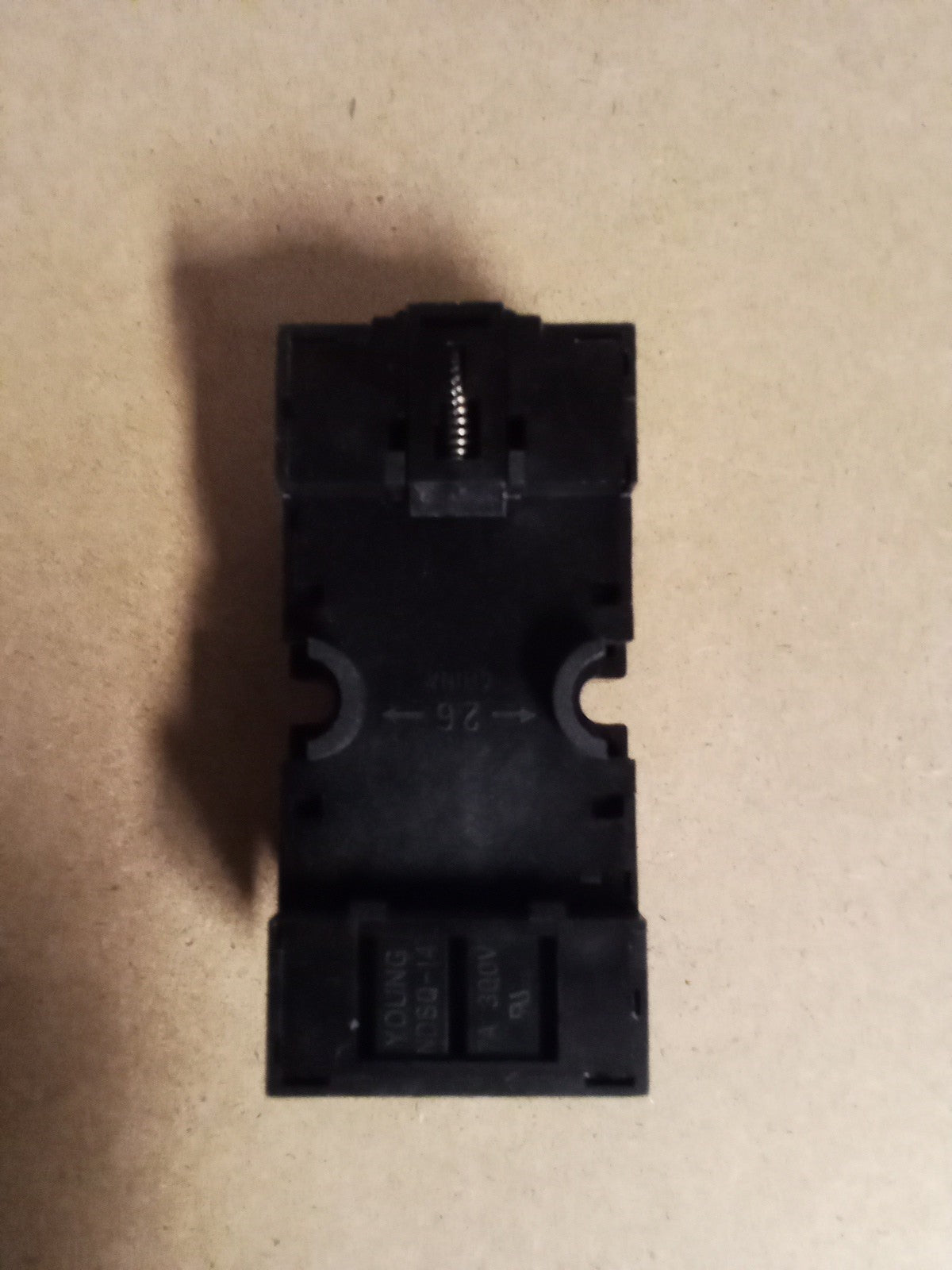 YOUNG NDSQ-14 7AMP 300V RELAY SOCKET (10 Pieces)