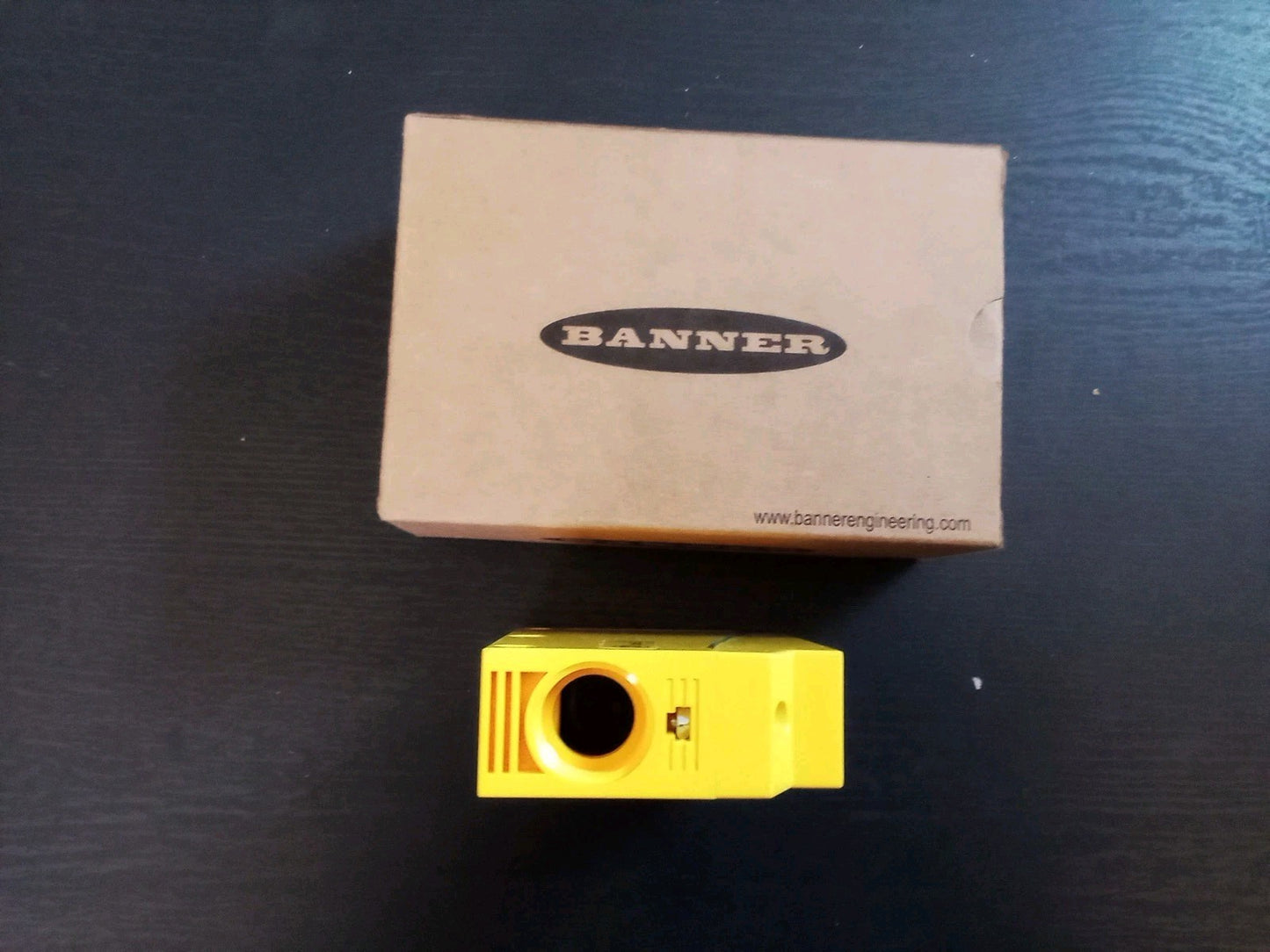 Banner Q85VR3DL-T9 Photoelectric Sensor 31537