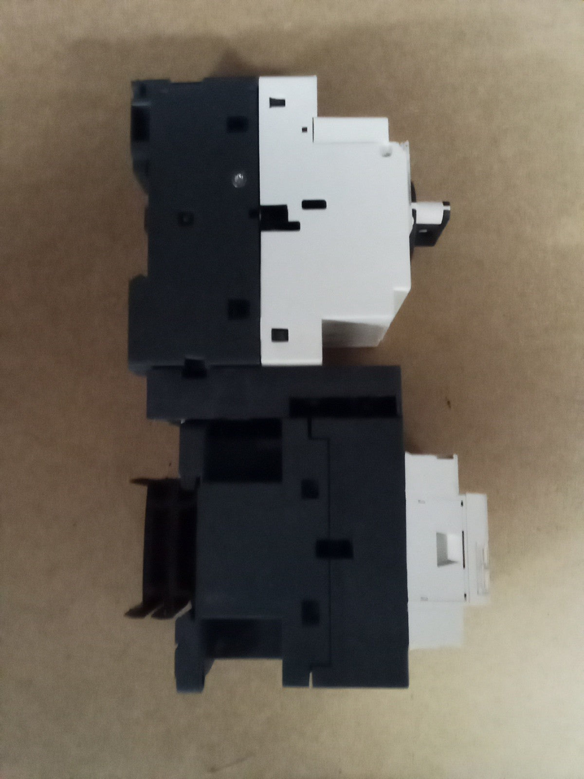 Schneider Electric LC1D09
