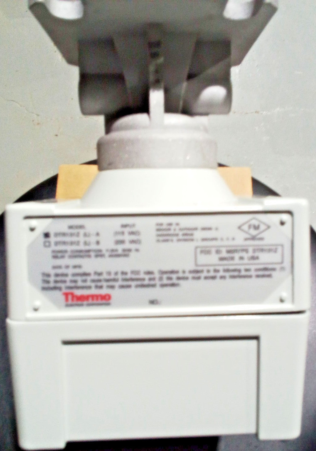 Thermo Fisher DTR131Z(HL)-A industrial Telemetry Reciever Transmitter 115VAC NEM