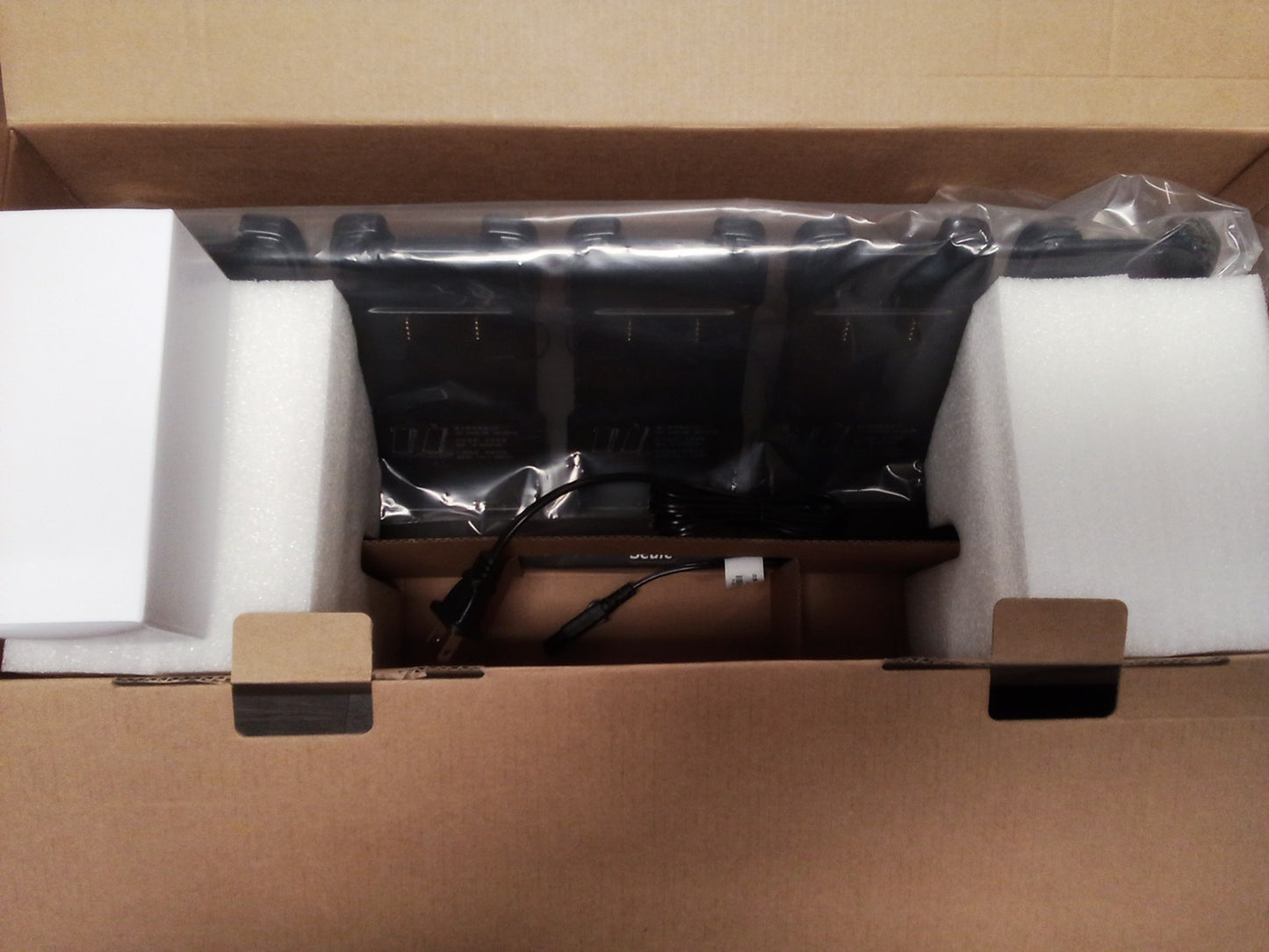 Seuic Cruise 5-Slot Charging Station WL211001027