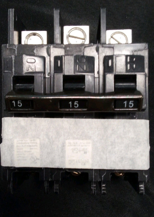 Siemens BQ3B015L 3 Pole 15 A Circuit Breaker