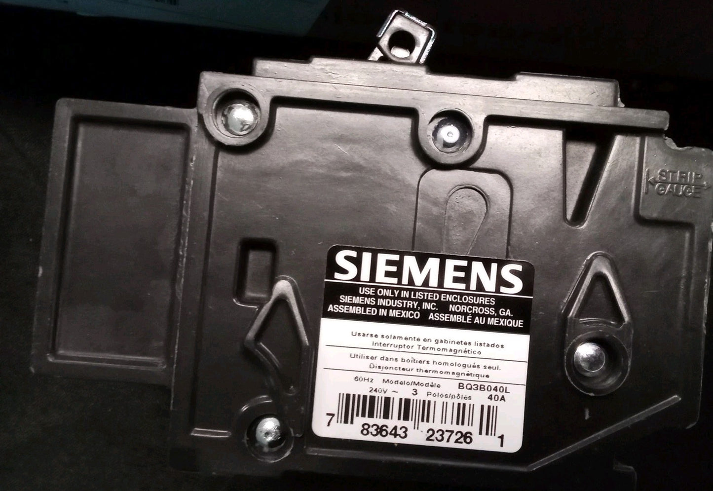 SIEMENS BQ3B040L 3 POLE 40 AMP CIRCUIT BREAKER, 240V 201730