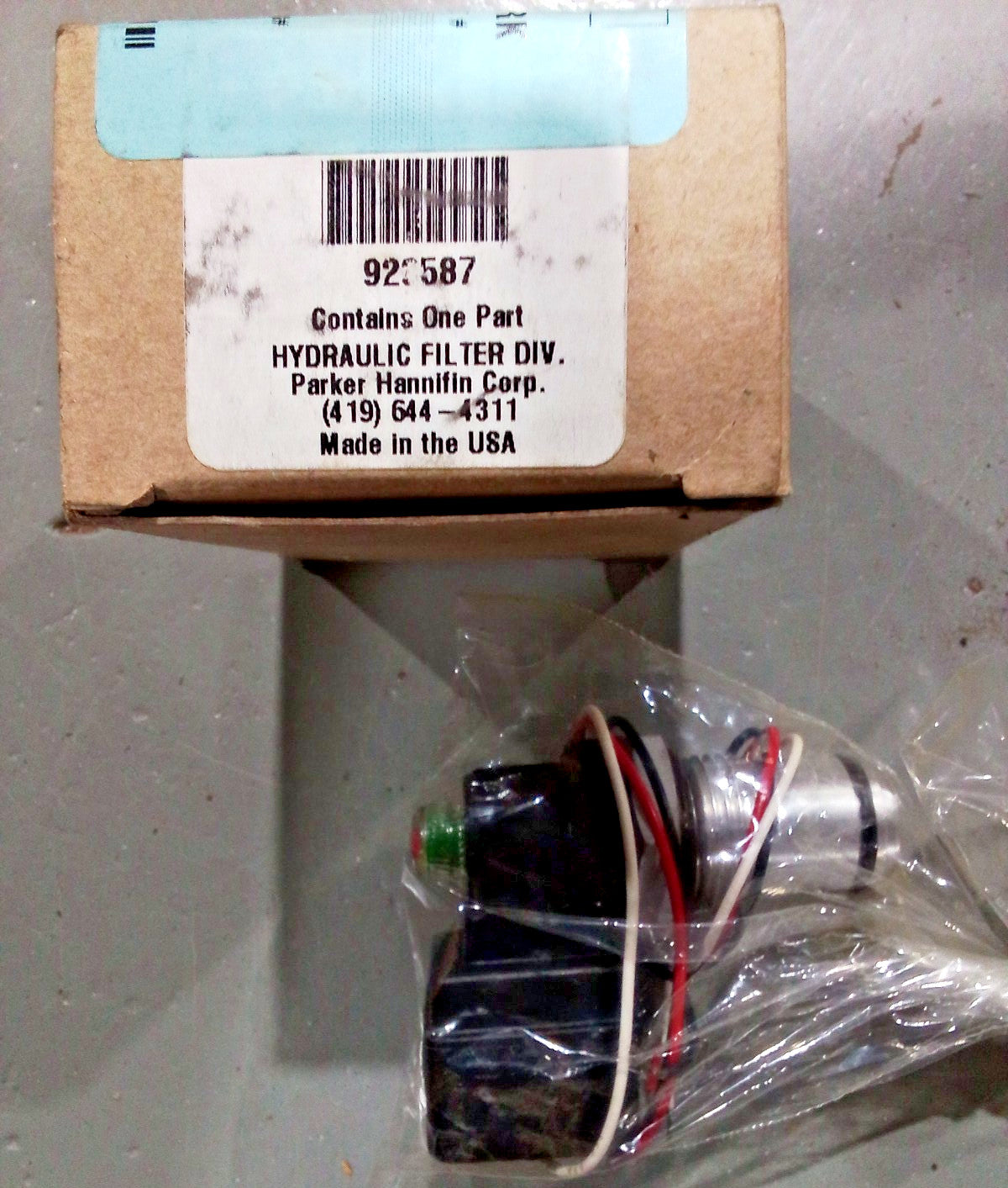 Parker 92587 Pop-Up Indicator Switch OZA Hydraulic Filter Condition Indicator Ma