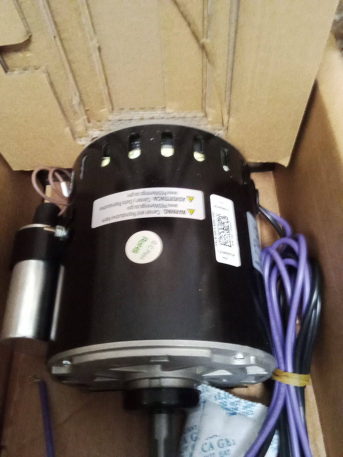 Interlink 25309801S Fan Motor - Black