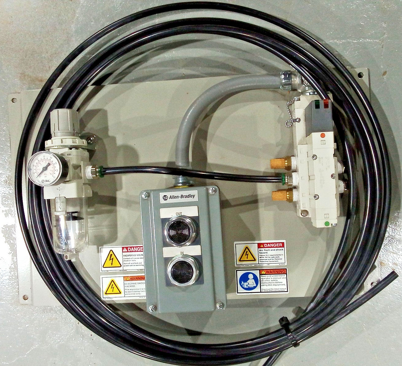Allen Bradley SMC Pneumatic Control Panel Assembly VQ4201-3W1 Air Valve Regulato